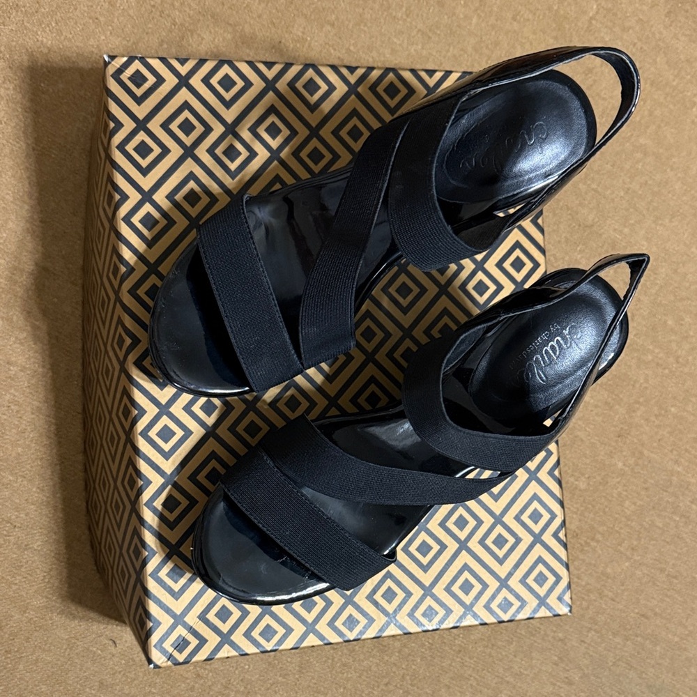 Charles By Charles David Black Strappy Sandals